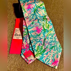LAST ONE NWT LILLY PULITZER Men’s Tie - Coral Bay print